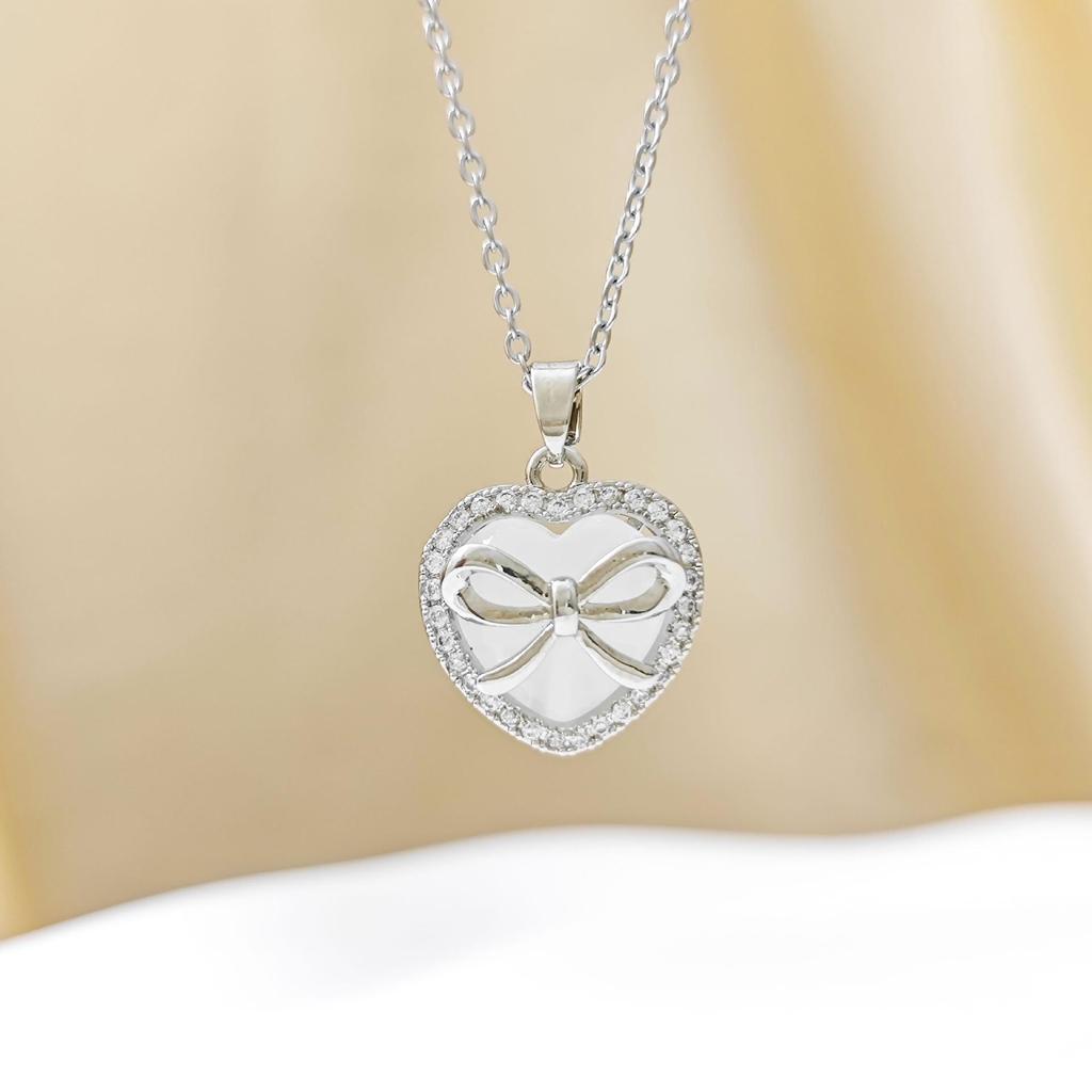 New Arrival Cat's Eye Heart Bow Pendant Clavicle Necklace - Women's High-End Light Luxury Jewelry