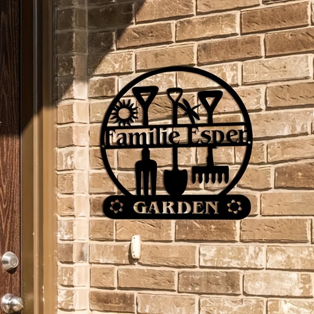 Personalized Metal Family Name Sign, Rustic Wall Decor for Garden Patio Farmhouse, Vintage Housewarming Gift