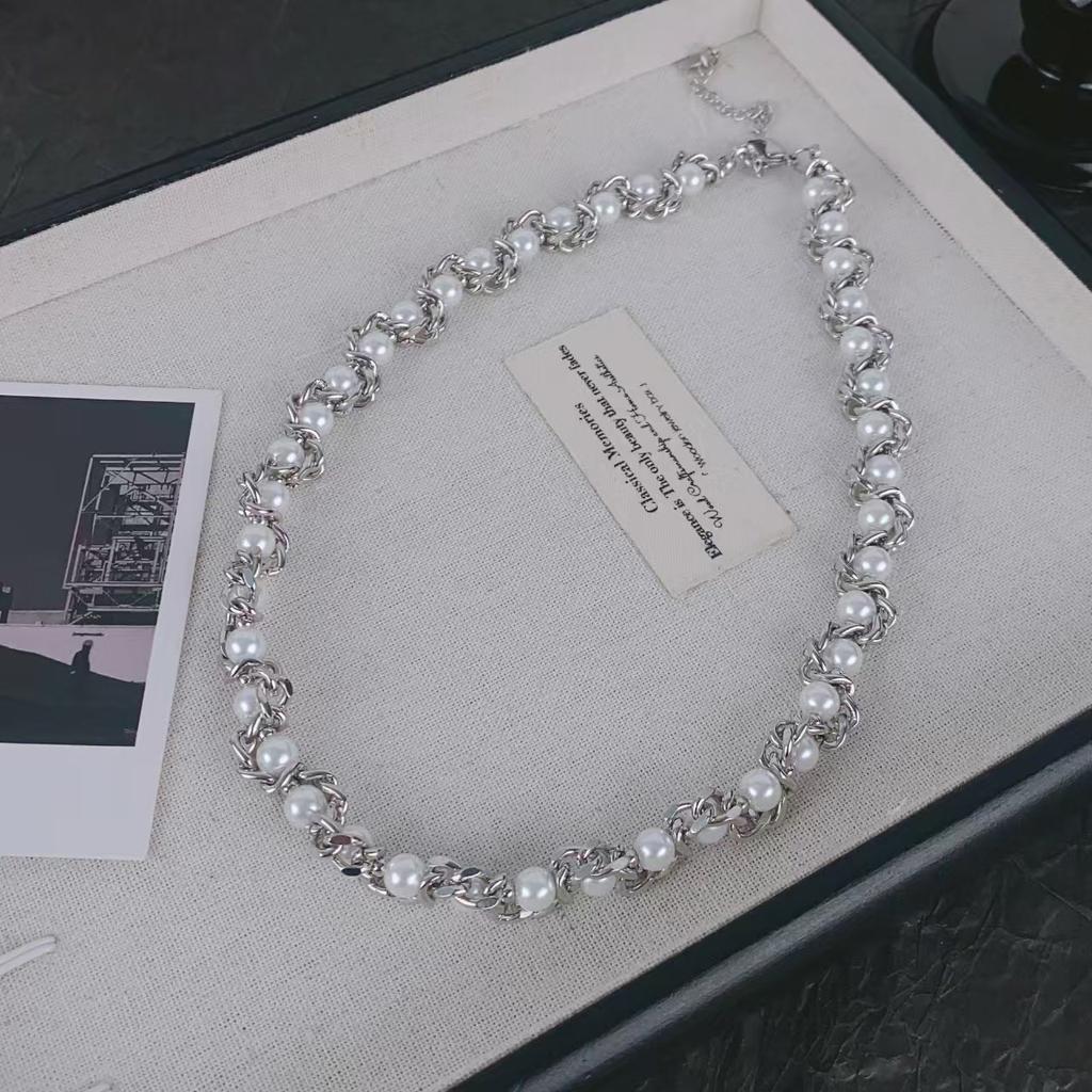 Pearl Necklace Women's Necklace Light Luxury Niche Design Sense Punk Hip Hop Premium Clavicle Chain Necklace