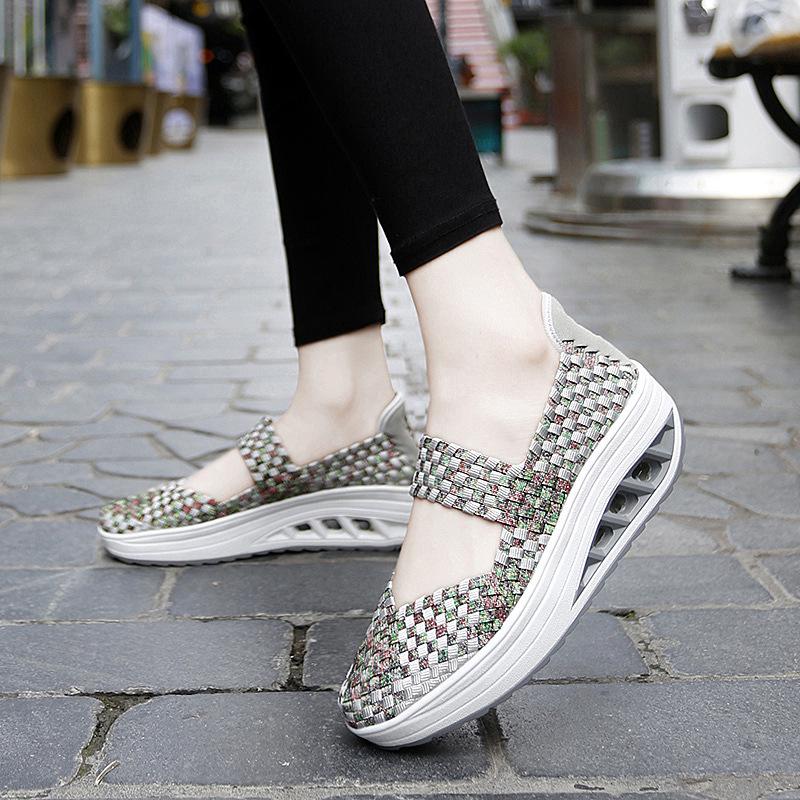 Neue beliebte Damenschuhe in Übergröße, lässige handgewebte Schuhe, dicksohlige atmungsaktive Einzelchuhe, die die Füße bedecken, Slipper, Reiseschuhe