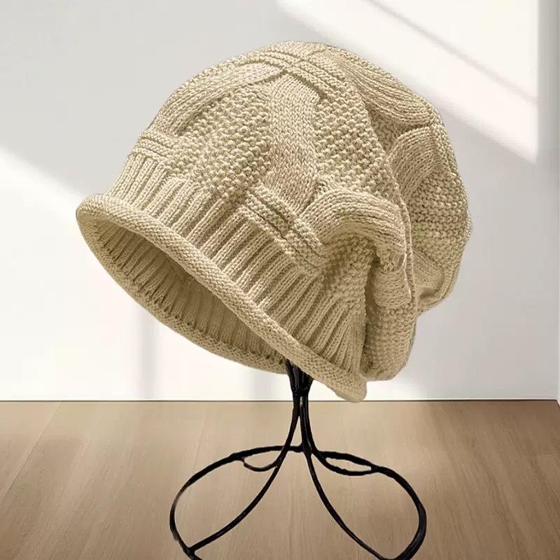 Autumn Winter Rolled Edge Knitted Cap Fashion Women'S Outside Sports Cold Protection Warm Beanie Hat