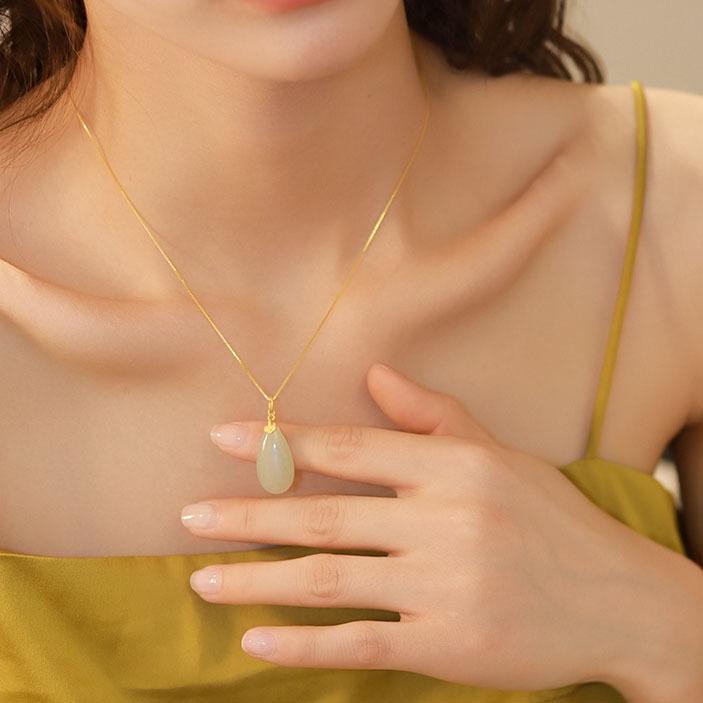 Damen Cross-Border Wassertropfen Hetian Jade Anhänger Halskette - Elegant, Schlichtes Design