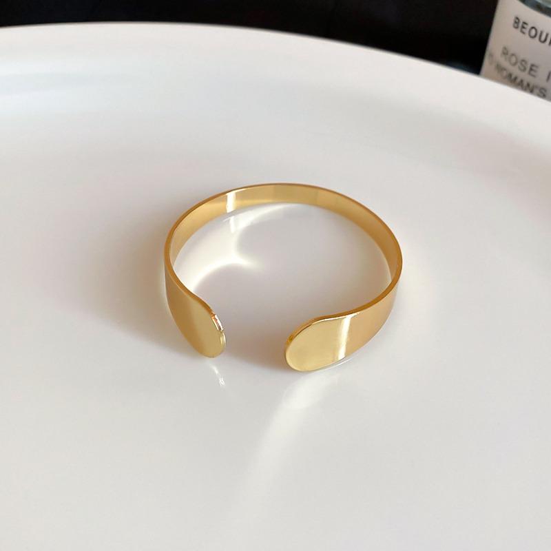 Irregular metal smooth surface opening bracelet casual fashion simple niche temperament bracelet light luxury high-end jewelry