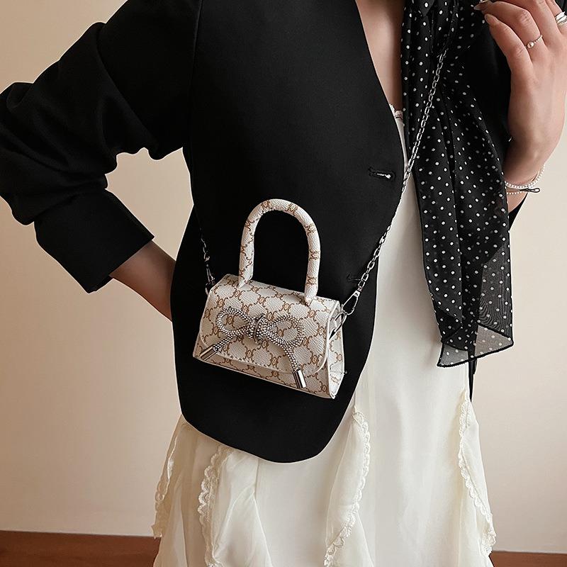 Exquisite mini trendy portable small square bag women's summer new fashion chain shoulder messenger bag