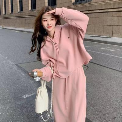Fashion Foreign-style Hooded Sweater Sports Suit Women's New Casual Temperament Skirt Two-piece Set, Versatile and Complete Set