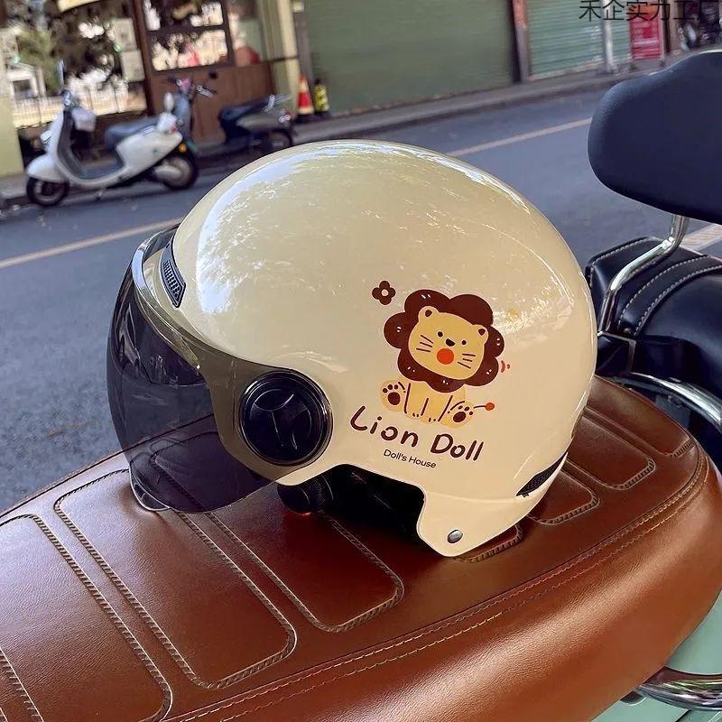 Women's Cute Cartoon Cat Electric Scooter Motorcycle Safety Helmet - Winter All Seasons, New National Standard, Half Helmet