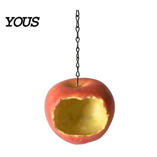 Bird Feeding Station Fruit Shape Hanging Feeder, Outside Resin Feeder Bowl, Weather-resistant Weather-proof for Outdoor Garden Patio Yard красный