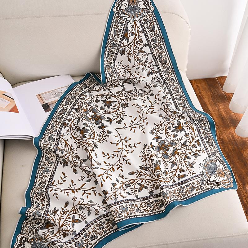 Classic retro silk scarf spring new silk twill triangle scarf fashion temperament light luxury mulberry silk scarf 74*165cm
