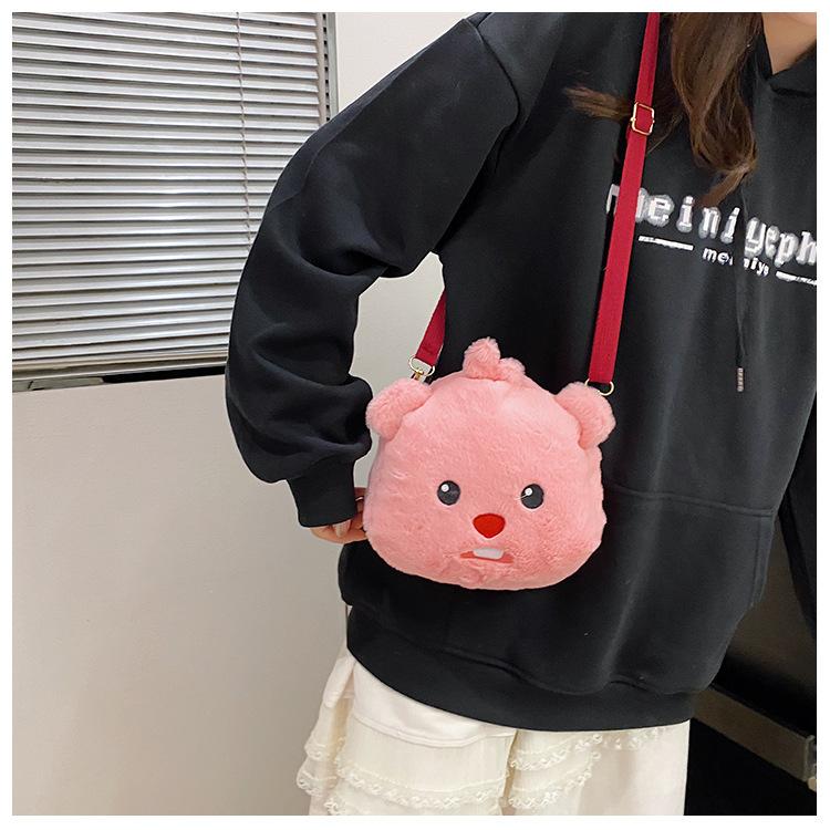 

Plush beaver ruby bag cute cartoon winter new pink soft girl christmas red cute shoulder messenger bag