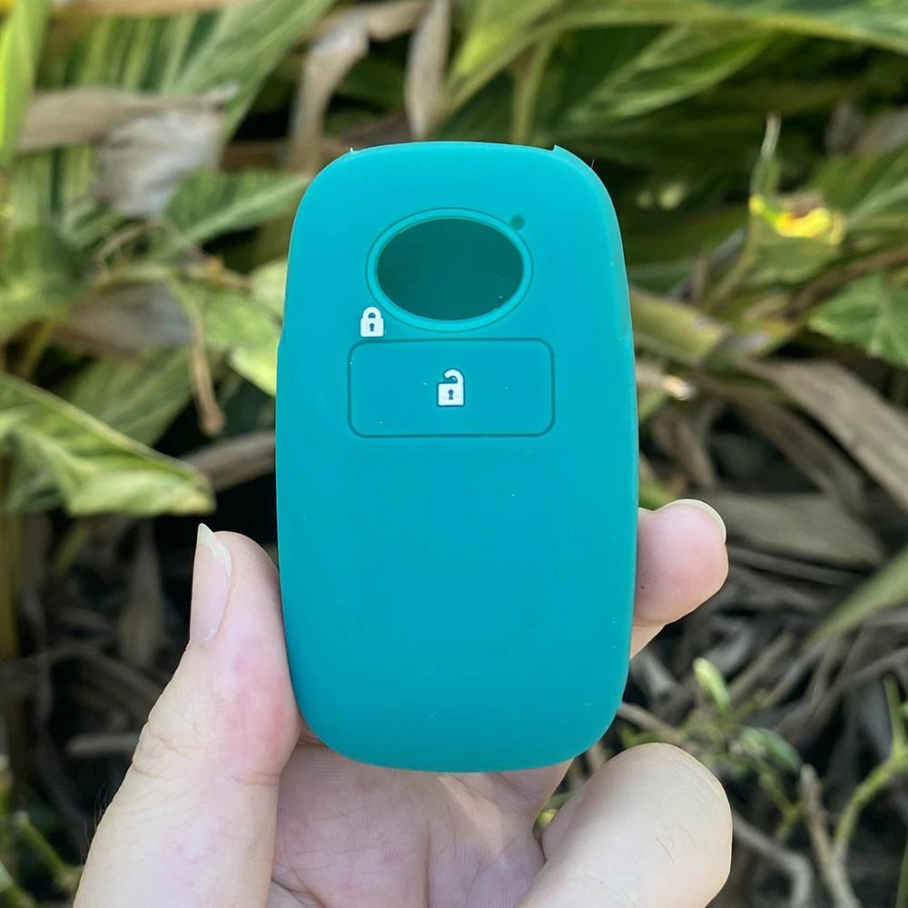 

Silicone Car Key Cover Case Shell for Toyota RAIZE for Daihatsu Rocky 2 Buttons Key Cover Case Car Accessories темно-синього кольору