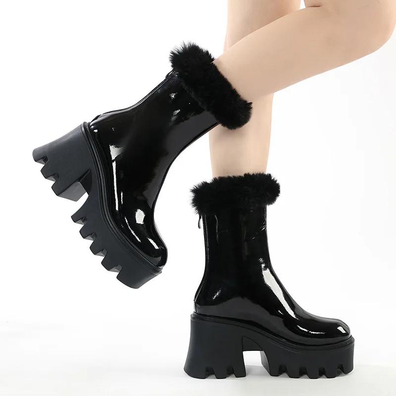 Fashion 2025 New Women's Boots Autumn and Winter Plush Neckline Warm Black Round Head Locomotive Retro Cool Thick Bottom Horse Boots