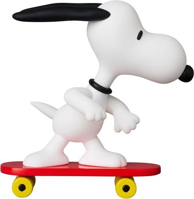 Medicom Toy UDF Ultra Detail Figure 824 SERIA PEANUTS 17 SNOOPY NA DESKOROLCE Deskorolka około 75 mm gotowa figurka Nie. Snoopy, wysoki, w skali nieokreślonej,