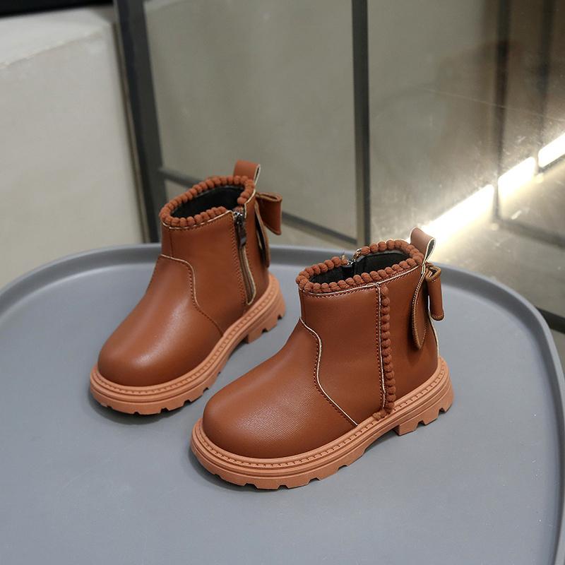 

Ботинки принцессы для девочек с бантами сзади, детские ботильоны, боковая молния, осень-зима 2025, новые детские короткие ботинки, однотонные, мягкая подошва 21 коричневый