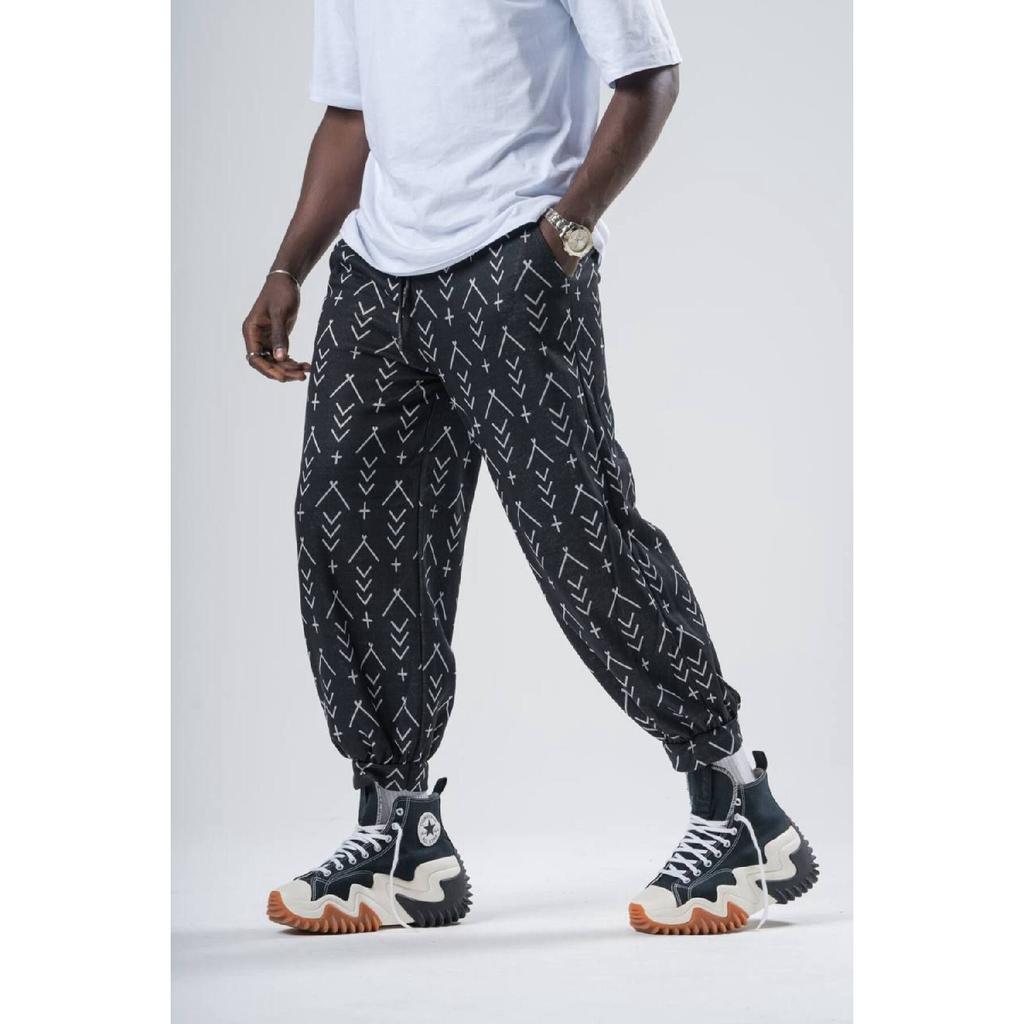 Unisex Shawar With Elastic Waist.