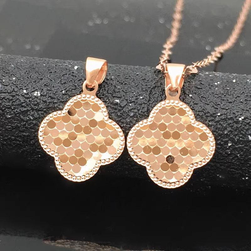 Exquisite Russian 585 Purple Gold Bright Dragon Scale Glitter Jumping Pendant Rose Gold Four-Leaf Flower Necklace