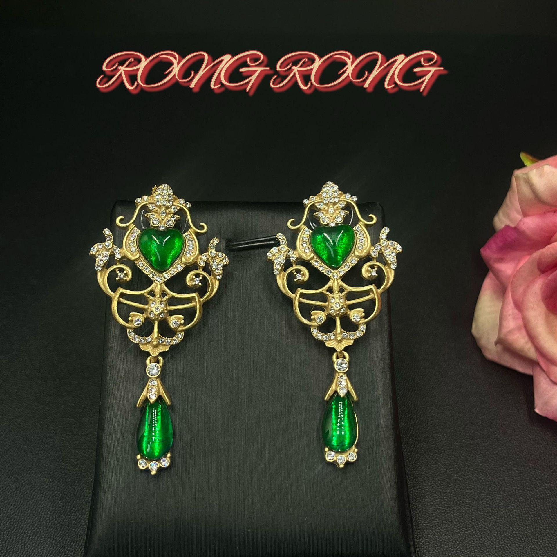 Antique Jewelry High-end Retro Glass Earrings Palace Style Gorgeous Heart-shaped Inlaid Hollow