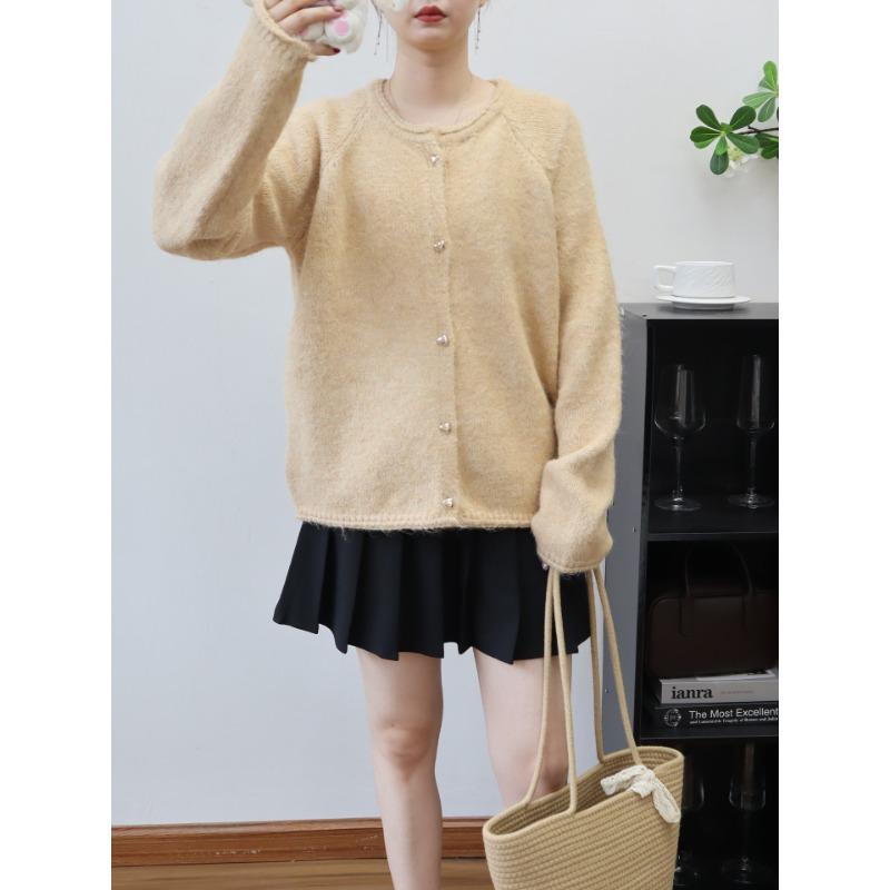 

Свободный и нежный ветер мягкий восковой вязаный кардиган осень и зима новый любовь пряжка темперамент свитер куртка женская one size fits all абрикосовый