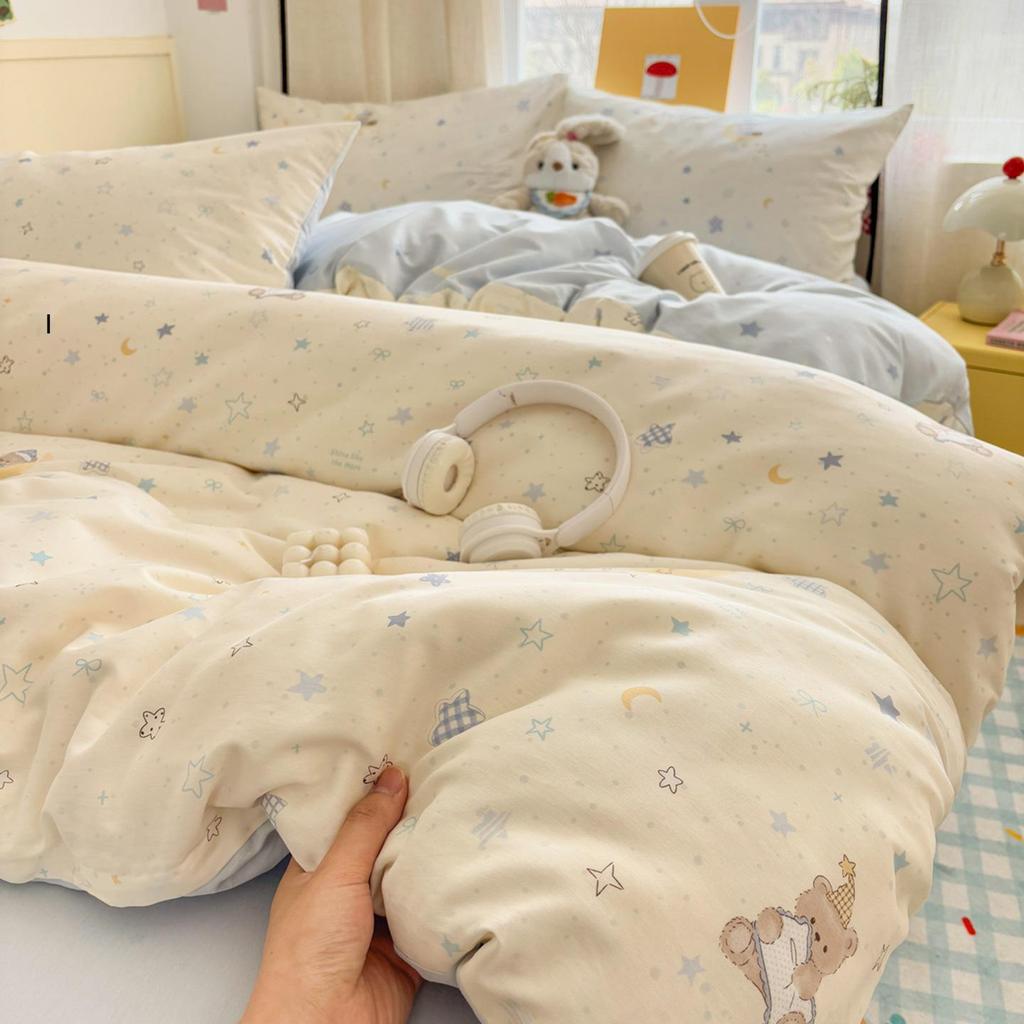 Fresh Simple Pure Cotton Duvet Cover Set, Available In Single, Three, or Four Pieces for Student Dormitories.