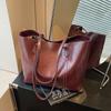 Premium Sense Large Capacity Tote Bag Women's New Popular Versatile Shoulder Bag Retro Commuter Bag