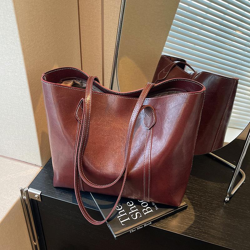Premium sense large capacity tote bag women's new popular versatile shoulder bag retro commuter bag