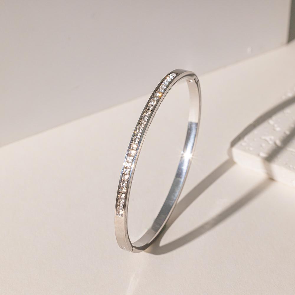 Stainless Steel Simple Shiny Zircon Line Bangle for Women Fashion Sweet Bracelets Jewelry Accessories Gifts for Friends Lover
