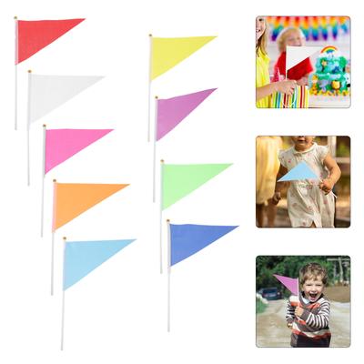 9 Pezzi Bandierine Triangolari Rosse per Bambini Gioco Props Mano (9 Colori Misti) Mini Bandierine Sventolanti Americane Poliestere