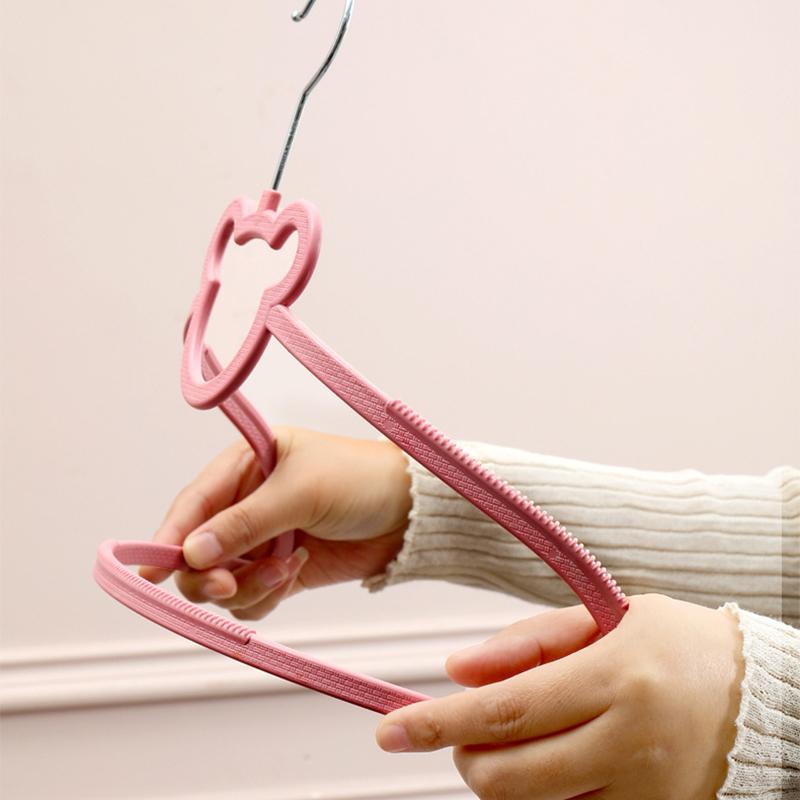5/10 Stück Rosa/Weiß Niedliche Bären Kleiderbügel,Rutschfeste Platzsparende Dünne PP-Kleiderbügel für Mantel Jacke Kleid,Haushaltskleiderständer