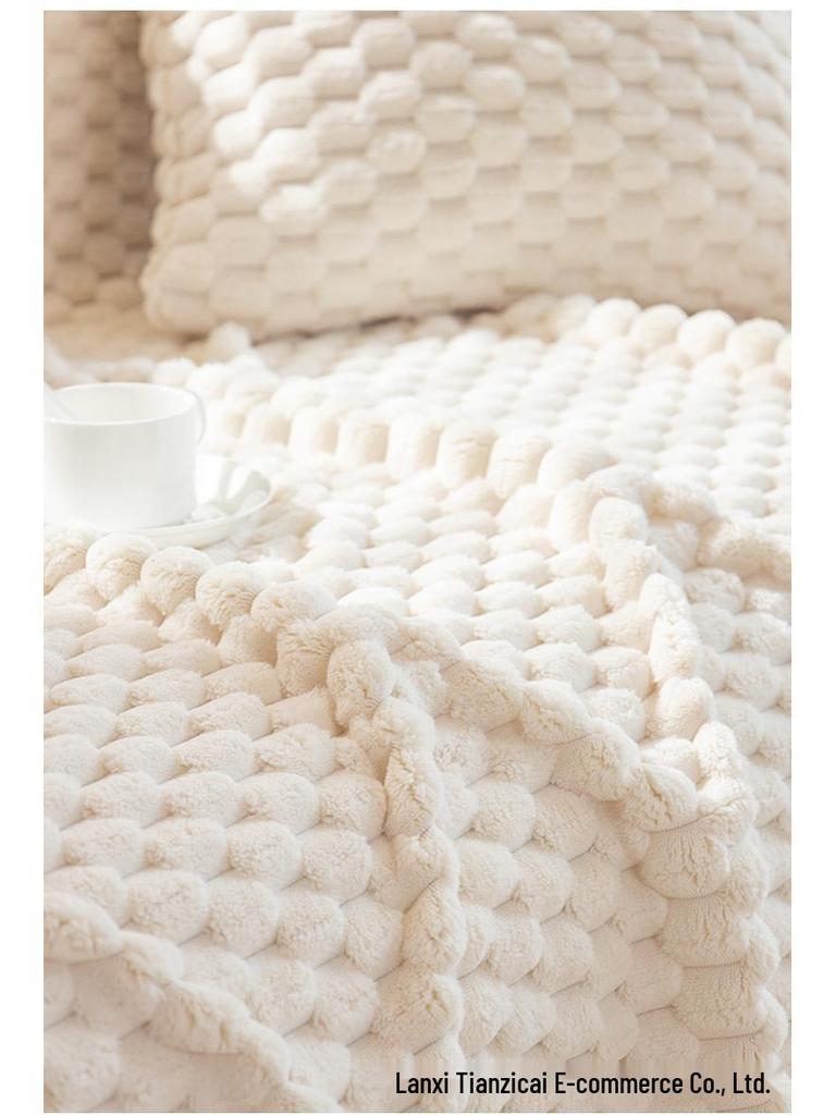 Plyšový potah na pohovku a deka All-Inclusive proti poškrábání kočkou