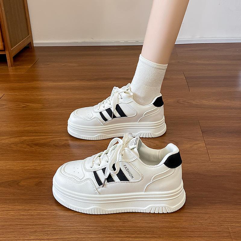 Small height increase small white shoes women's spring 2025 new thick-soled muffin board shoes versatile student casual shoes