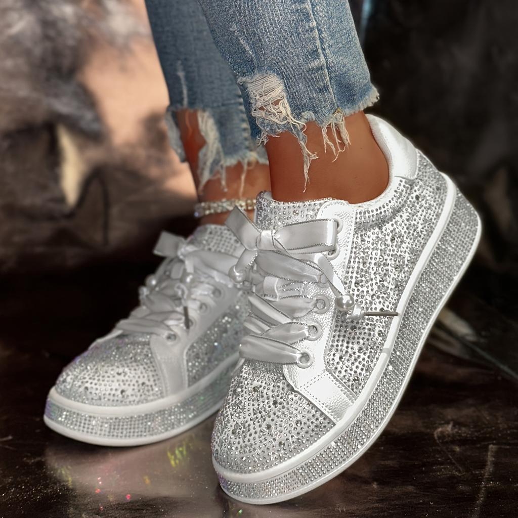 Plus Size Baby's Breath Rhinestone Casual Women's Shoes 2025 Spring New Arrival Lace-Up Sneakers Versatile Fashionable White Sneakers