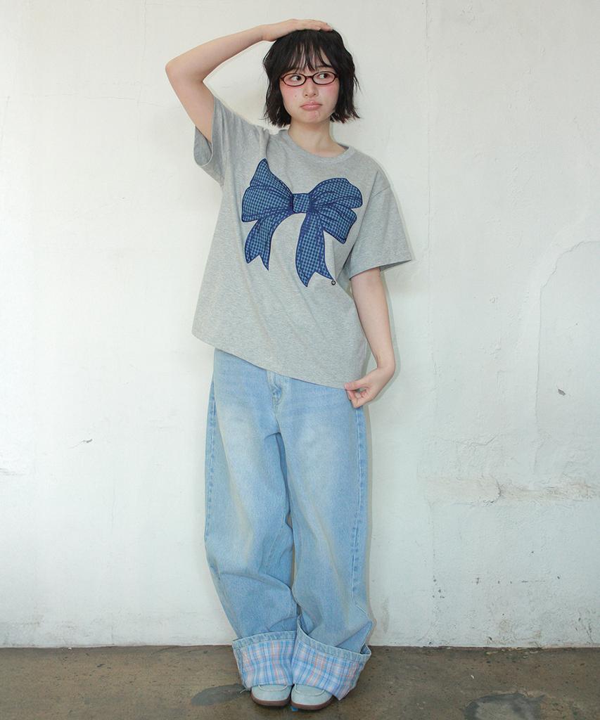 RONRON Big Ribbon Applique Basic Fit T Shirt Gray