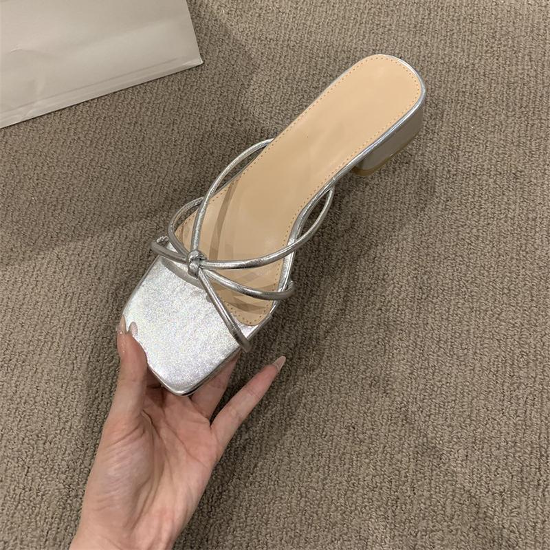 2024 New Open Toe Women Slippers Fashion Narrow Band Slides Ladies Outdoor Low Heel Sandal Summer Women's Shoes