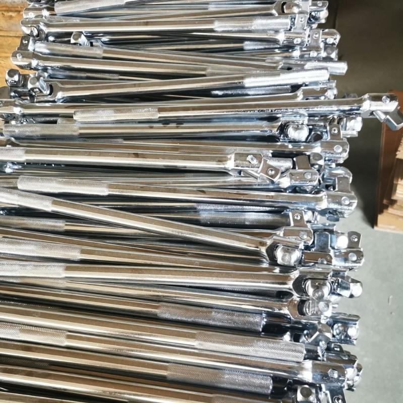Alloy Steel Socket Wrench with Adjustable Length and Flexible Head 3/4 Inches Drive for Automotive Industrial Maintenance