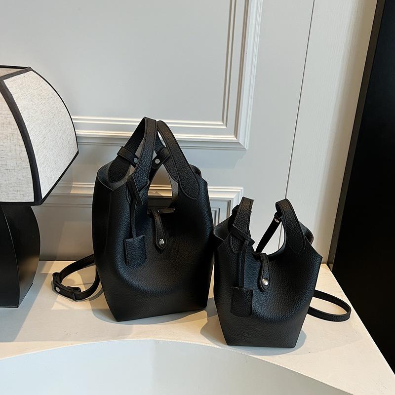 

Сумка-ведро с рисунком личи для овощей, большая вместимость, женская трендовая повседневная универсальная сумка-мессенджер через плечо Small чёрный