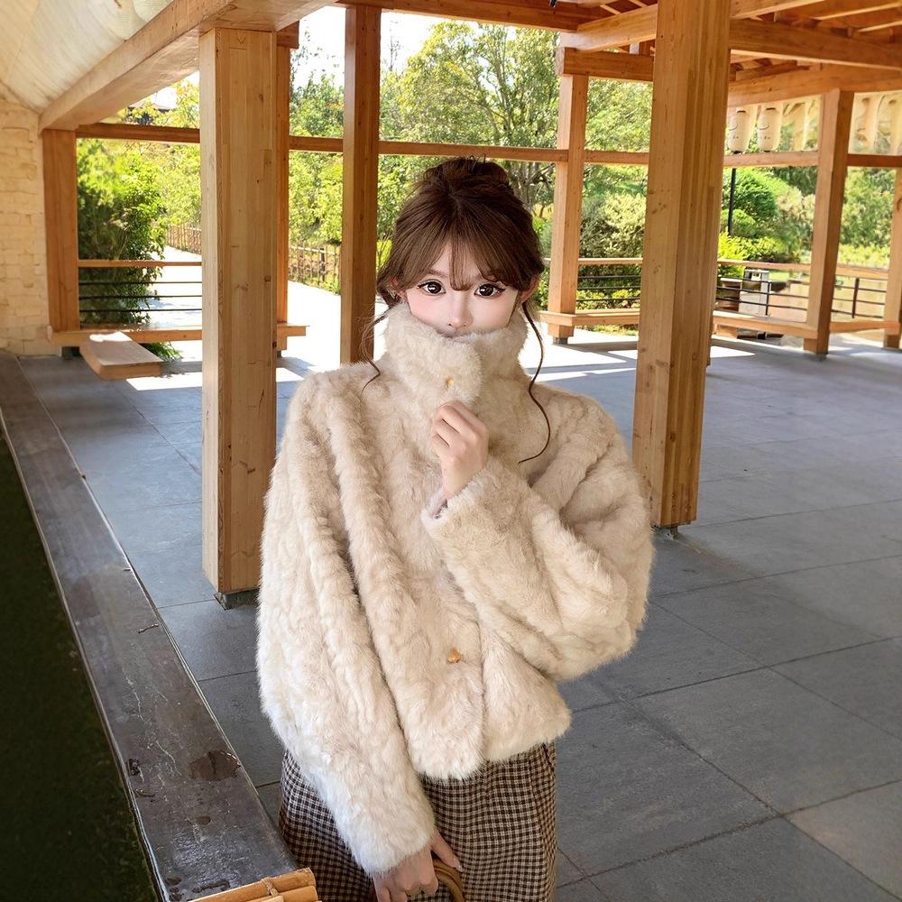 Winter stand-up collar lapel thickened fluffy environmentally friendly flower fox mink small short high-end fur integrated jacket women