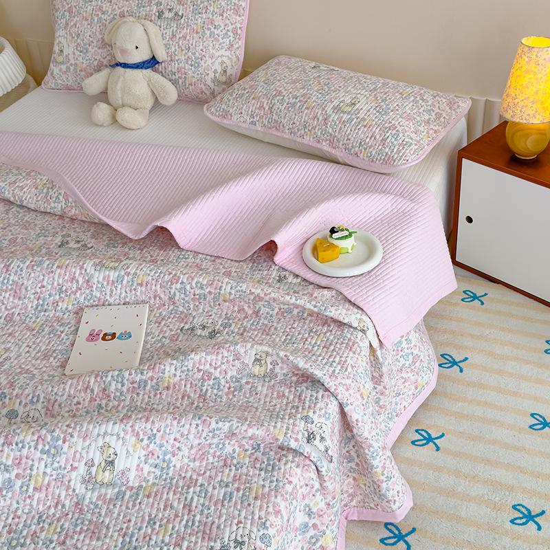 

2025 new skin-friendly and comfortable Class A antibacterial bed cover three-piece set 48x74cm Pillowcase/Pair