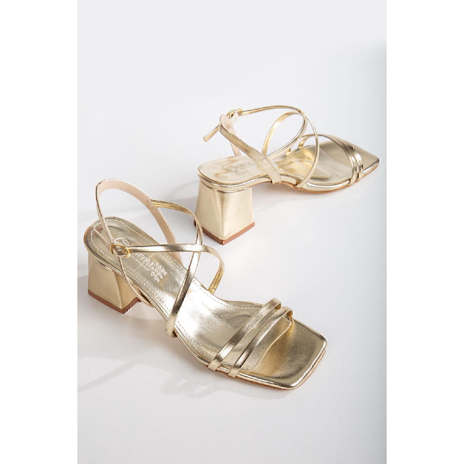 

Heels Cross -banded Woman Sandals 35 коричневий