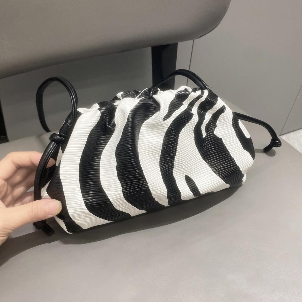 Women'S Bag Clip Pleated Cloud Bag Zebra Pattern Shoulder Messenger Bag Small Bag Hand Bag Dinner Bag