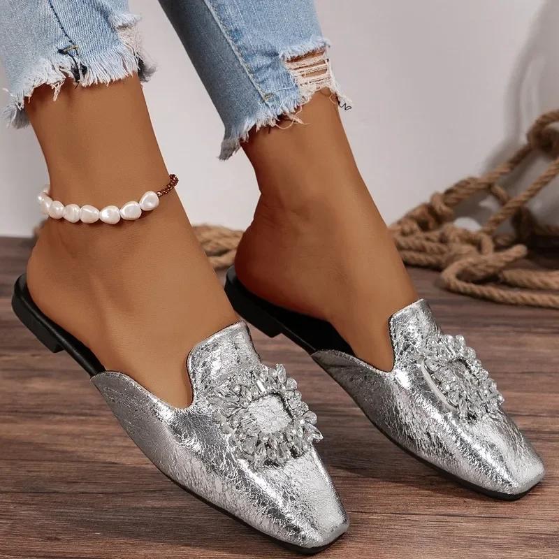 Fashion Silver Mules Women's Slippers 2025 Summer Fashion Crystal Slippers Ladies Outdoor Flip Flops Shoes Women Square Toe Flat Sandals