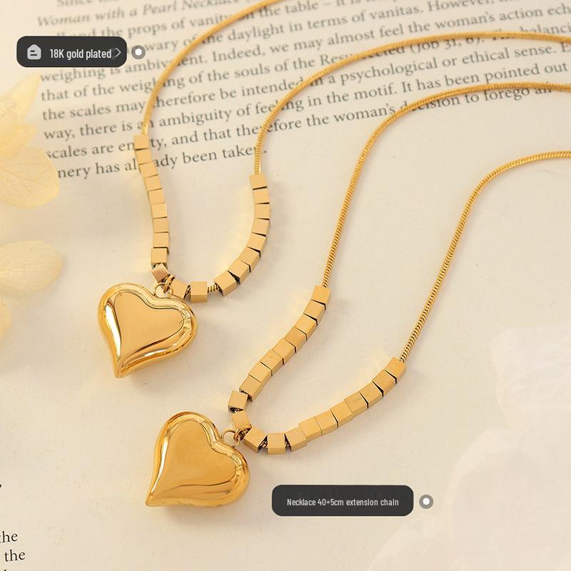 Korean Trendy Love Heart Snake Bone Chain Women's Non-Fading Versatile Peach Heart Pendant Necklace