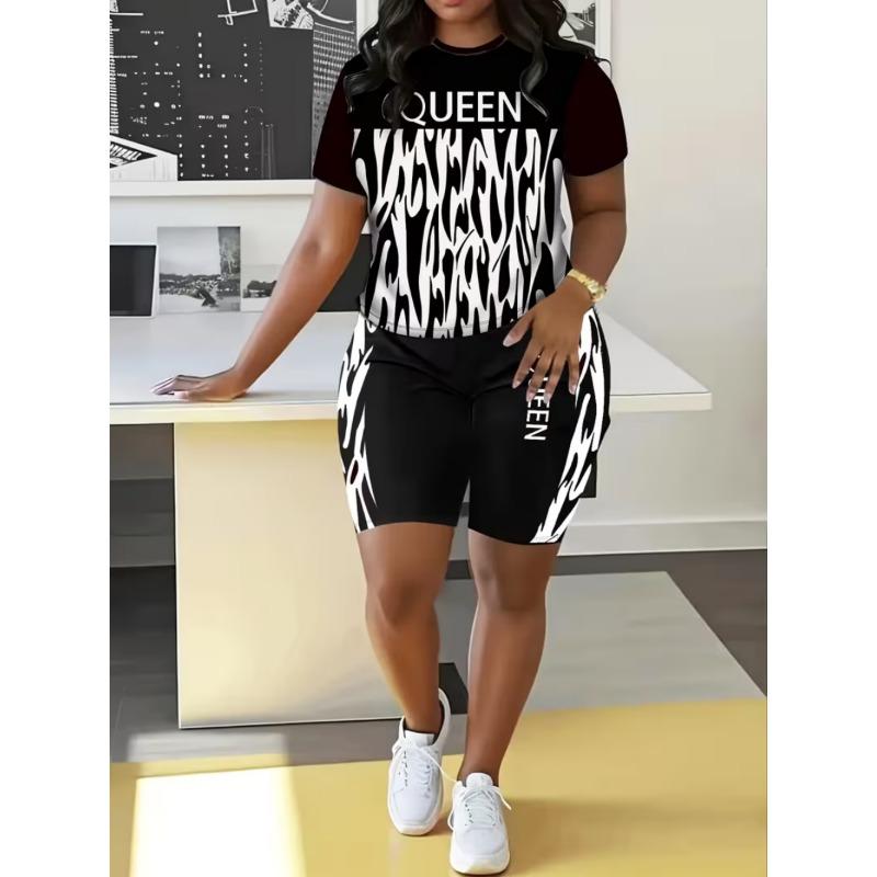 Completo da donna a maniche corte con pantaloncini