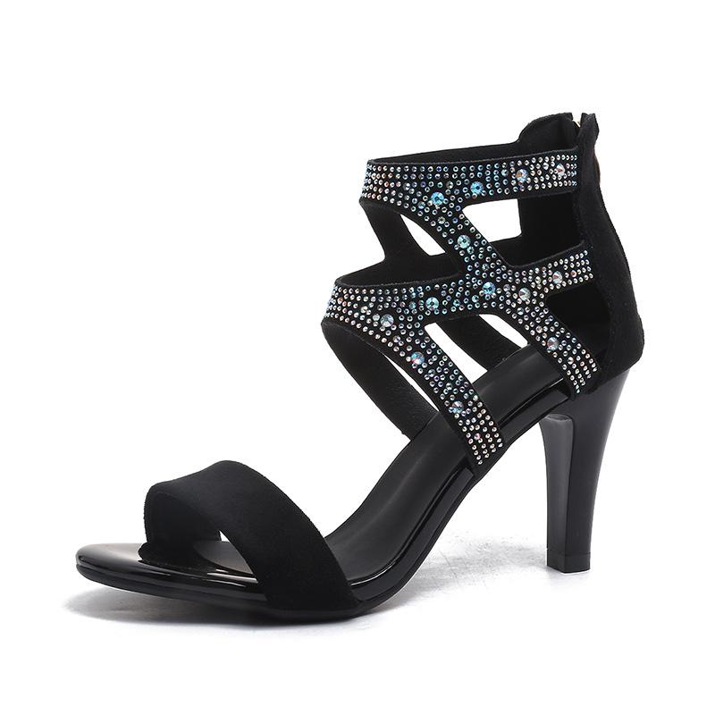 Móda Comemore Sexy Peep Toe Křížové Dámské Vysoké Podpatky Sandály Léto Nové Zapínání na Zip Vzadu Kryté Podpatky Gladiátorky Sandály Velká Velikost Černé Lodičky