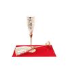 Forsølvet og messing champagnevinglass med rød eske, preget design, perfekt for fester, fløyteglass, champagneglass
