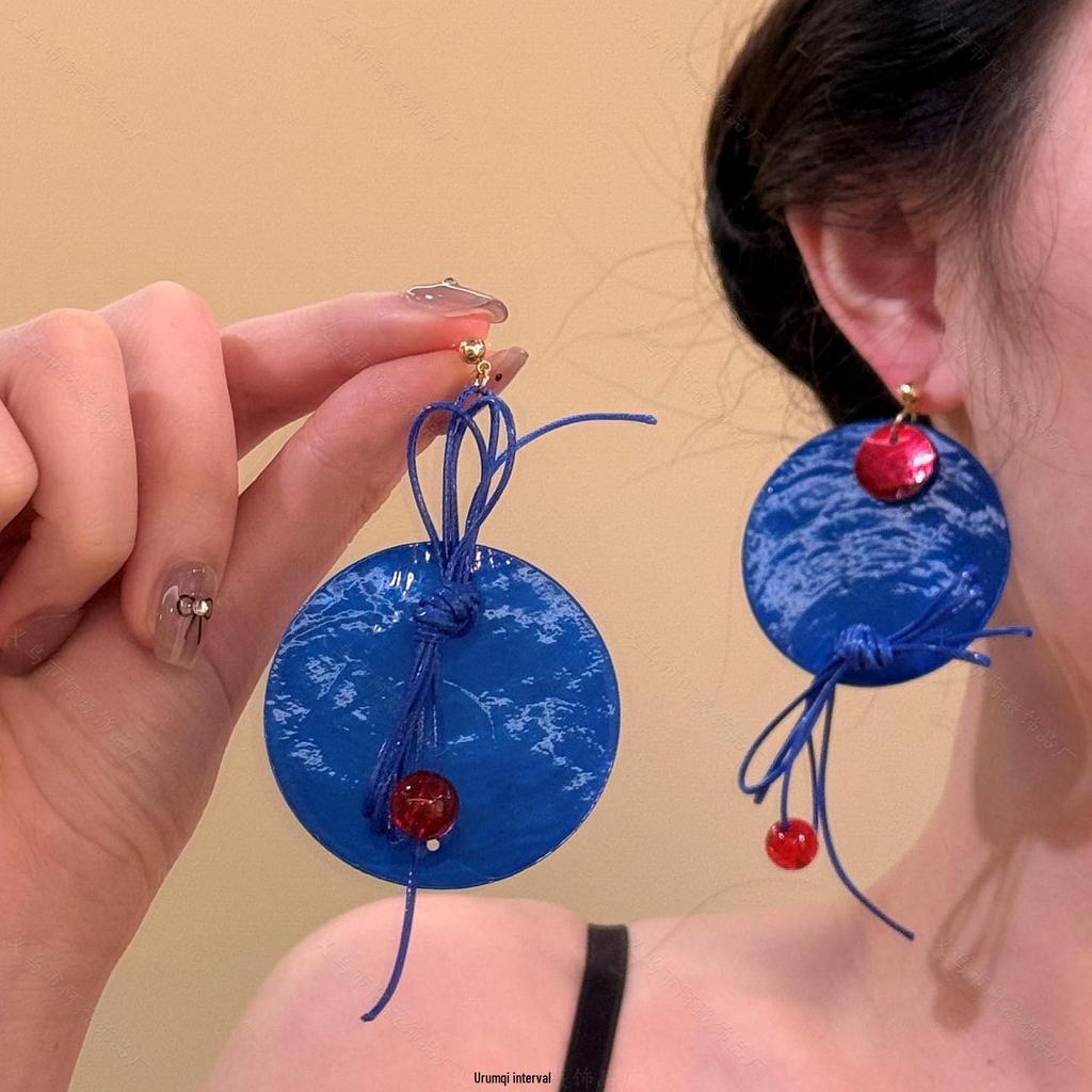 Silver Needle Cat's Eye Stone Shell Stud Earrings: Summer Seaside Style Fashionable High-End Women's Jewelry.