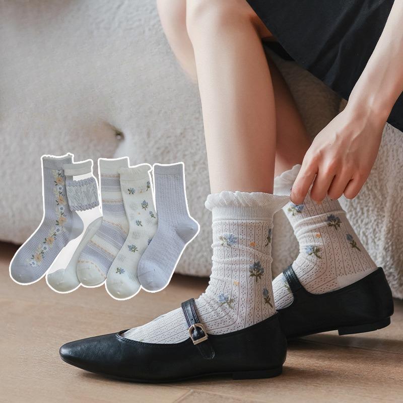 Female Summer Thin Sweet Floral Mesh Boneless Lace In The Tube Stack Socks