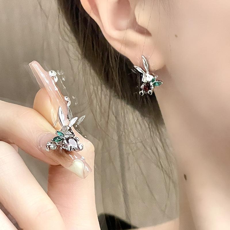 Rabbit Stud Earrings New Year'S Earrings, Radish Zircon Niche Design, Light Luxury, High-End Sense, Cute Simple Earrings, Women