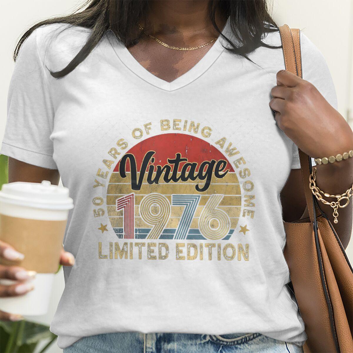 

Vintage 1976 50th Birthday Print V Neck T-Shirt Women Retro Casual Tee for Birthday Gift & Daily Wear 1976 Limited Edition Tees XL