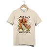 Koszulka One Day One Step - Motywacyjna Retro Schody Unisex T-shirt dla Pozytywności