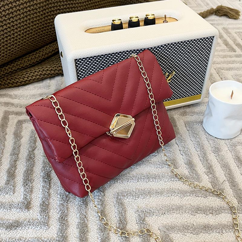 Women's Bag Summer New Urban Simple Oblique Span Shoulder Bag Fashion Lock Diamond Chain Mobile Phone Bag