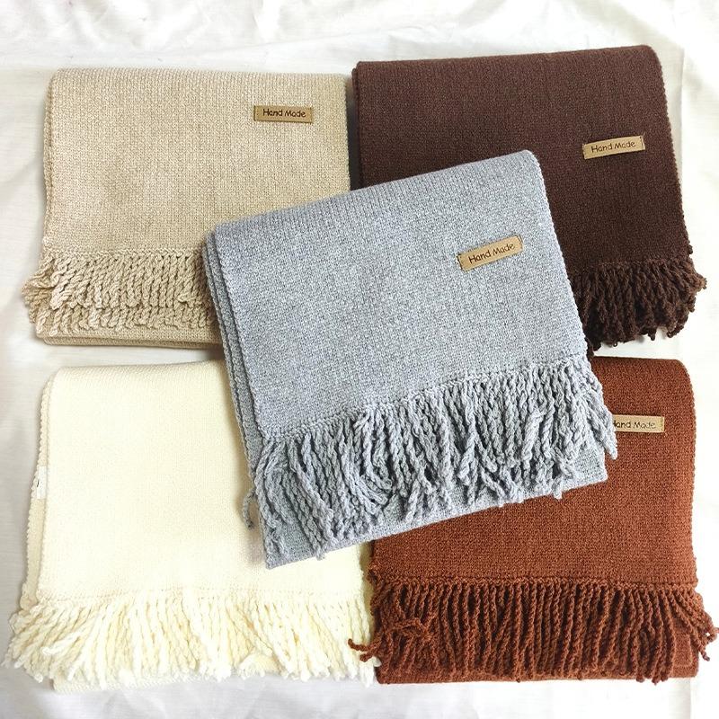 Autumn and Winter Atmosphere Fringed Knitted Scarf High-end Warm Versatile Student Instant Noodle Scarf